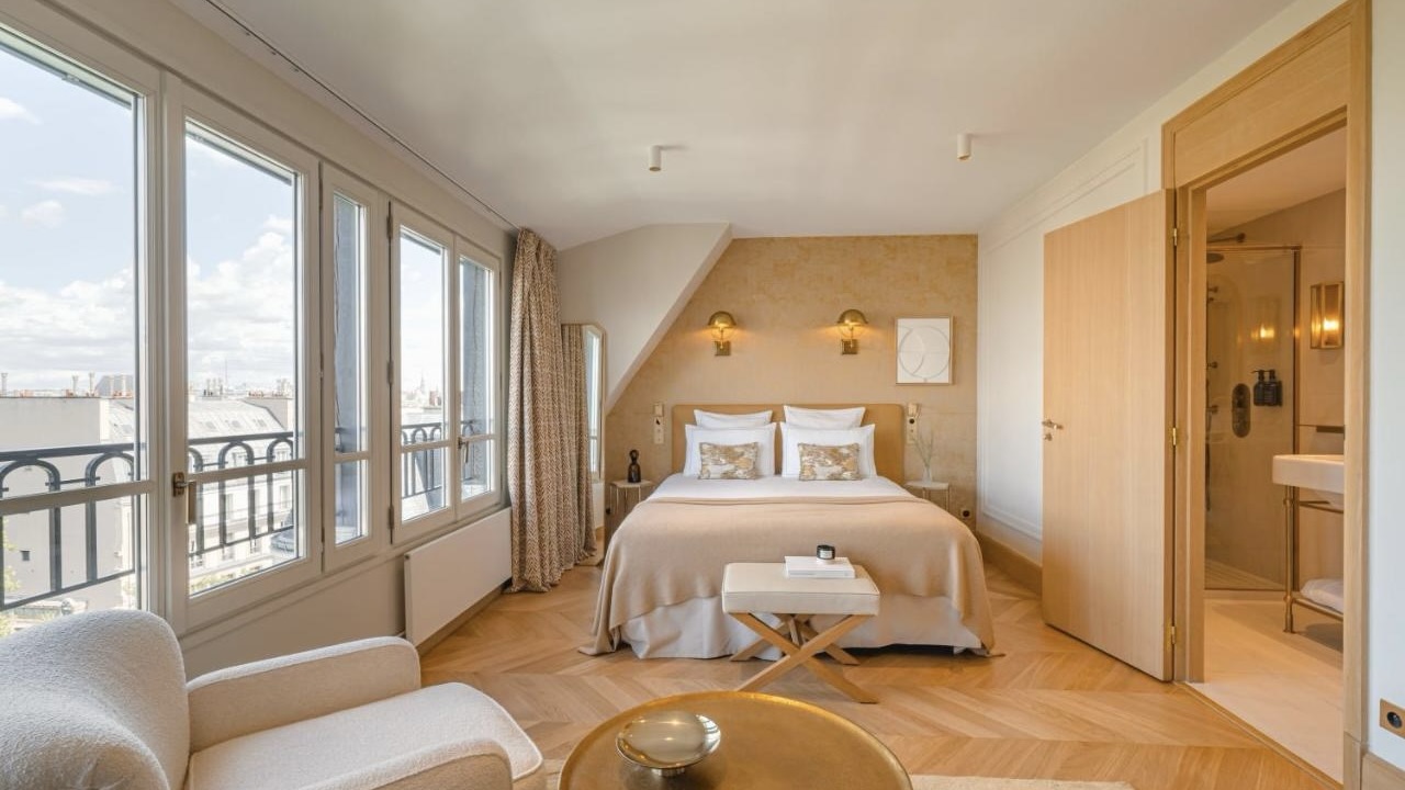 Hôtel Madison room with city views ar one of the best luxury boutique hotels in Paris