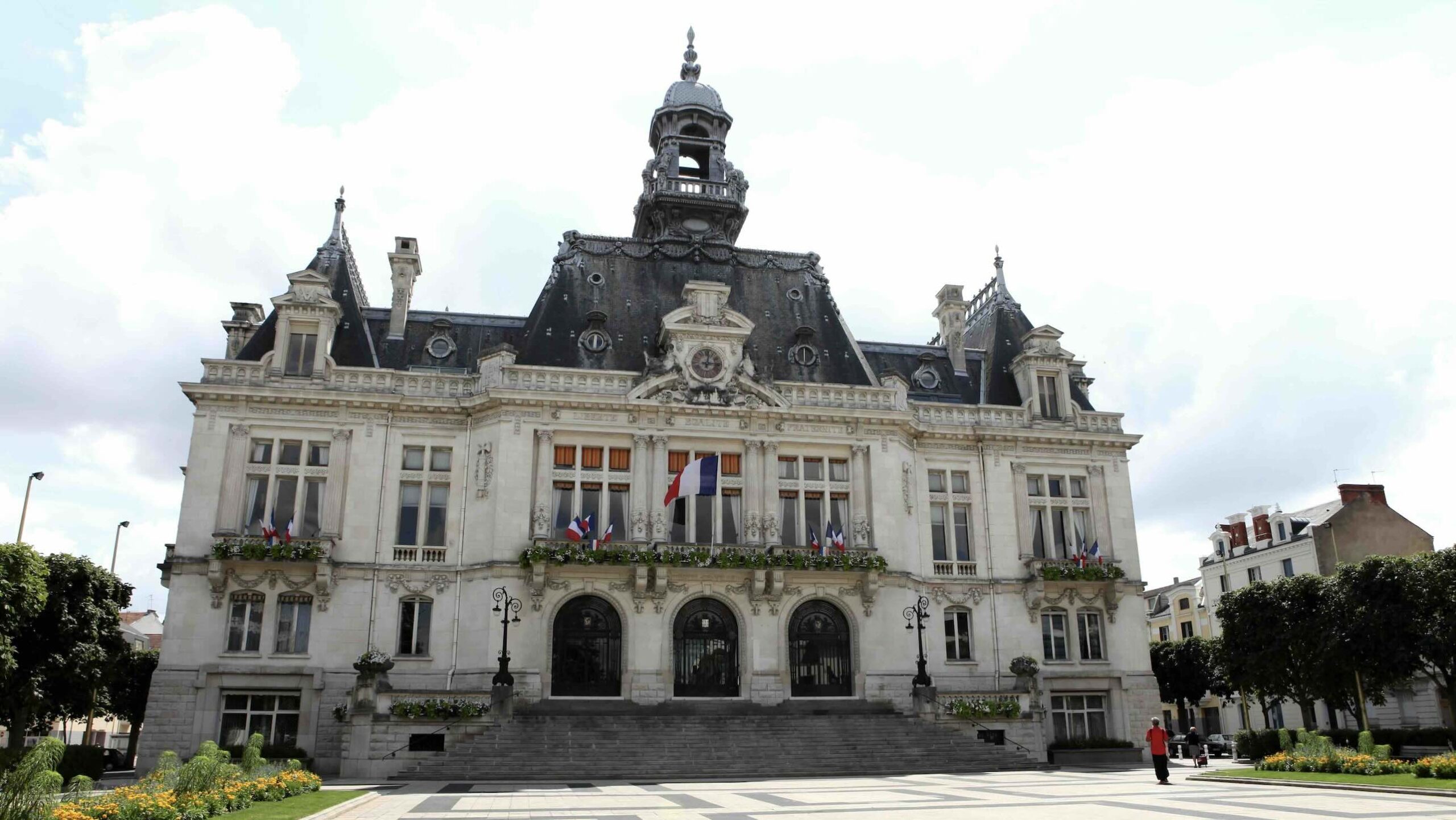 Town Hall in Vichy - shutterstock-Stefan Ataman