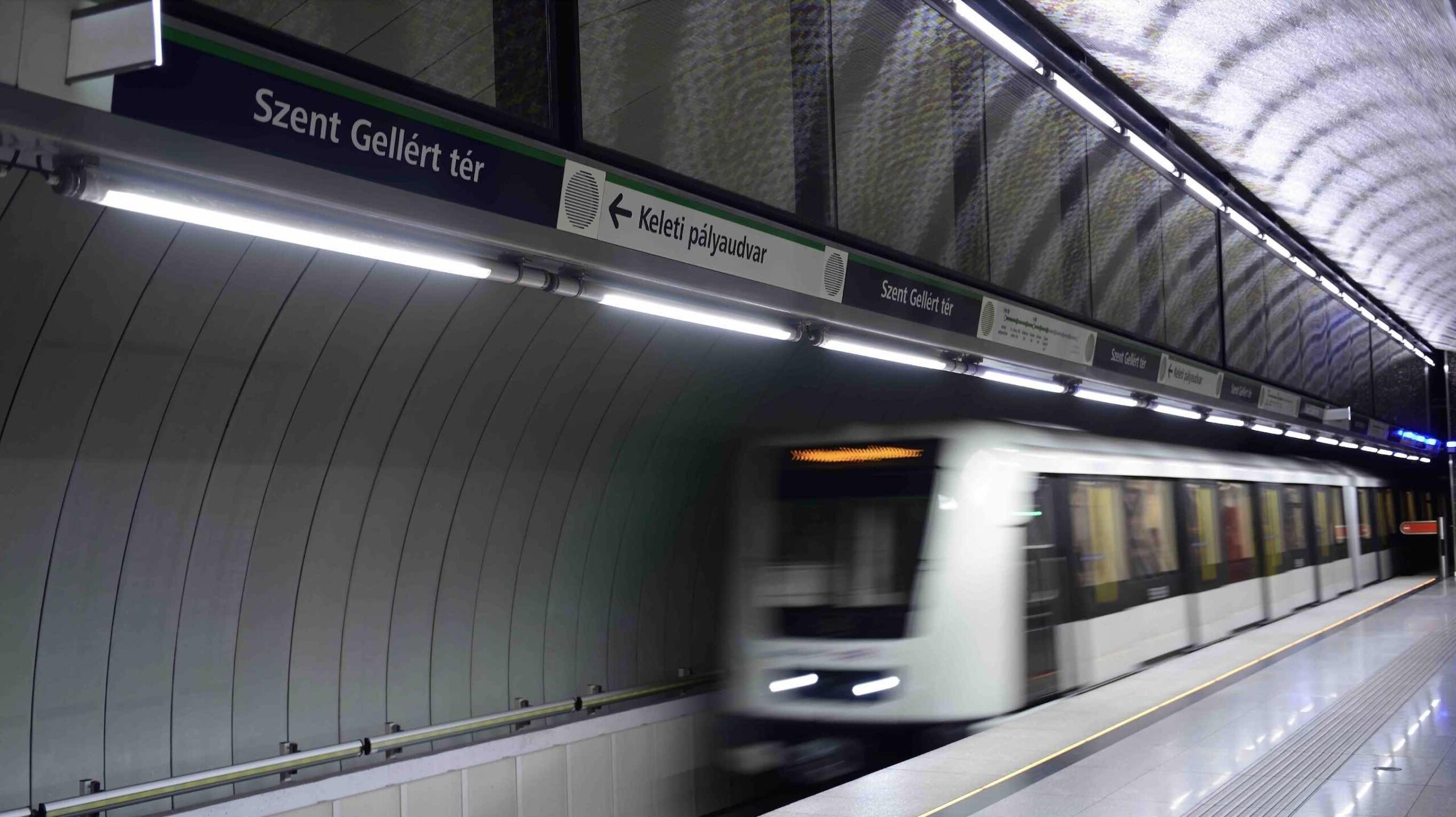 Public transit is available to Budapest Card holders (Photo: Ungor / Shutterstock)