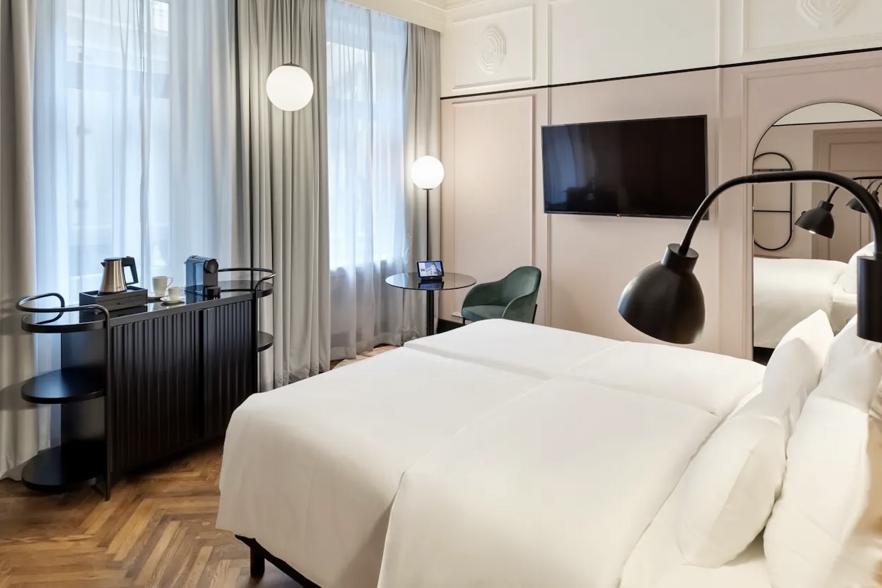 The Astoria is handily located close to Vienna’s best shopping (Photo courtesy Hotel Astoria Wien)